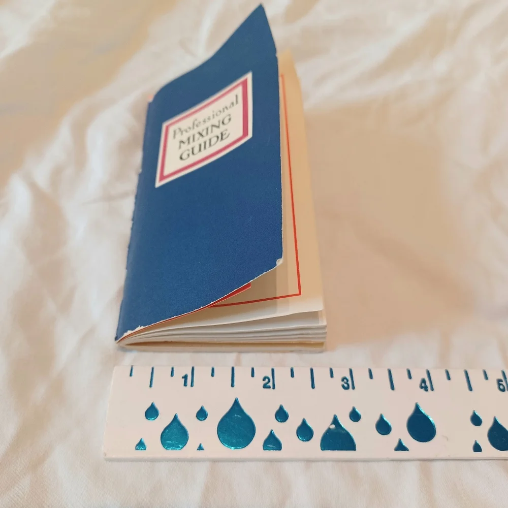 Vintage Professional Mixing Guide Bartenders Book 1971 Pocket Size